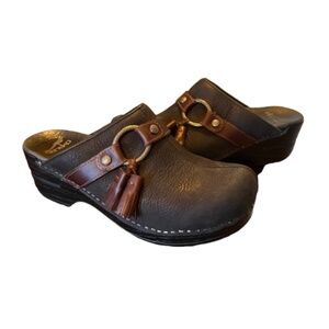 EUC Dansko Shandi Black & Brown Tassel Clogs Shoes Size 37 or 7